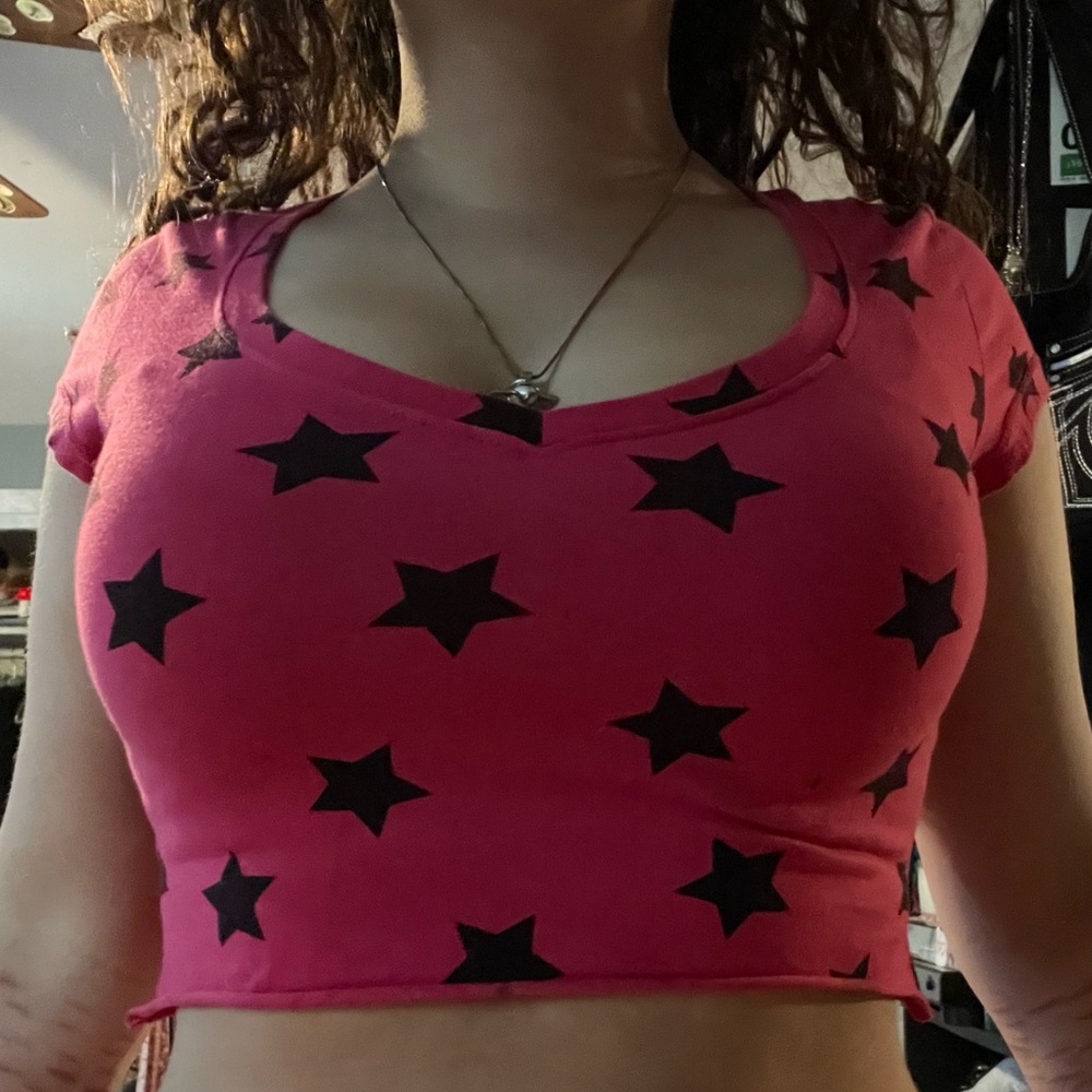 pink and black star crop top.